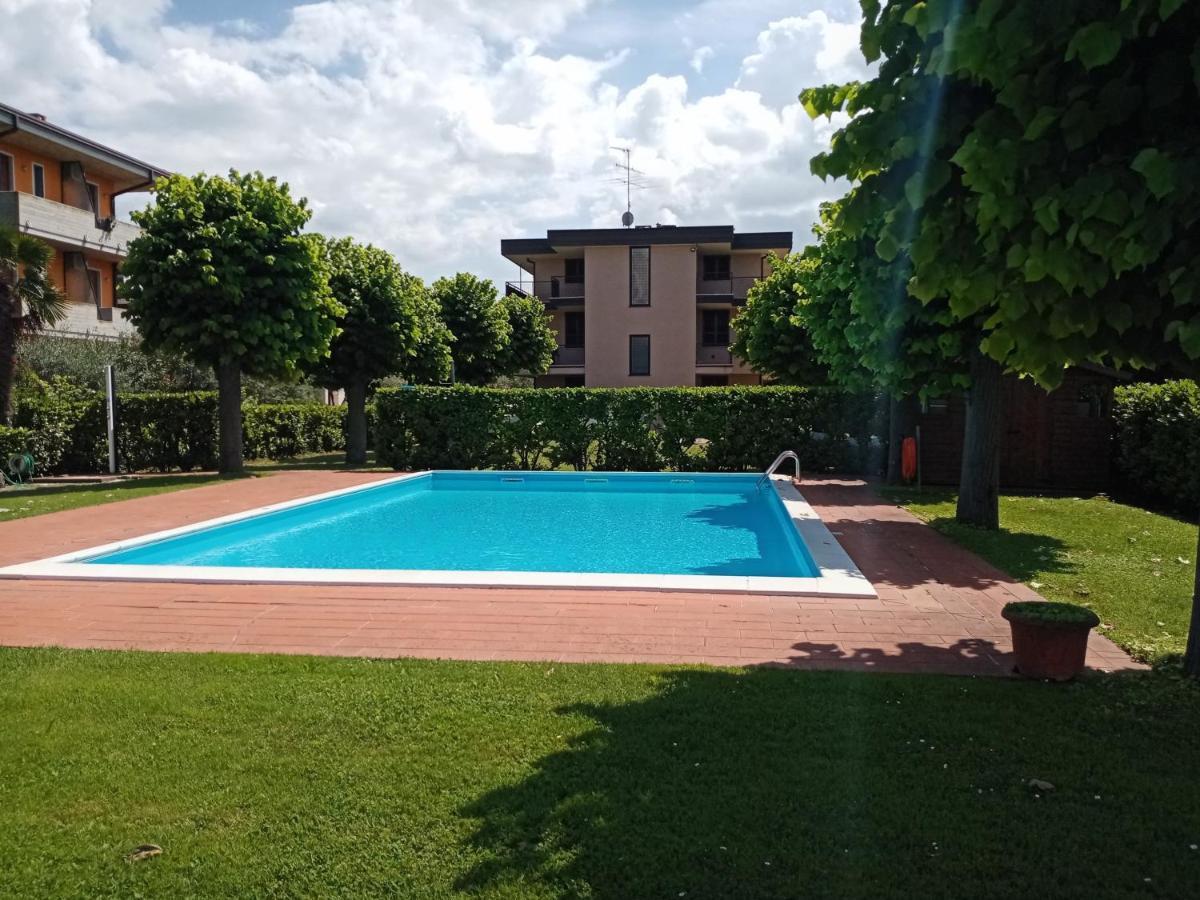 Casa Lugana 9 - Monolocale Con Piscina Fronte Lago سيرمِيوني المظهر الخارجي الصورة